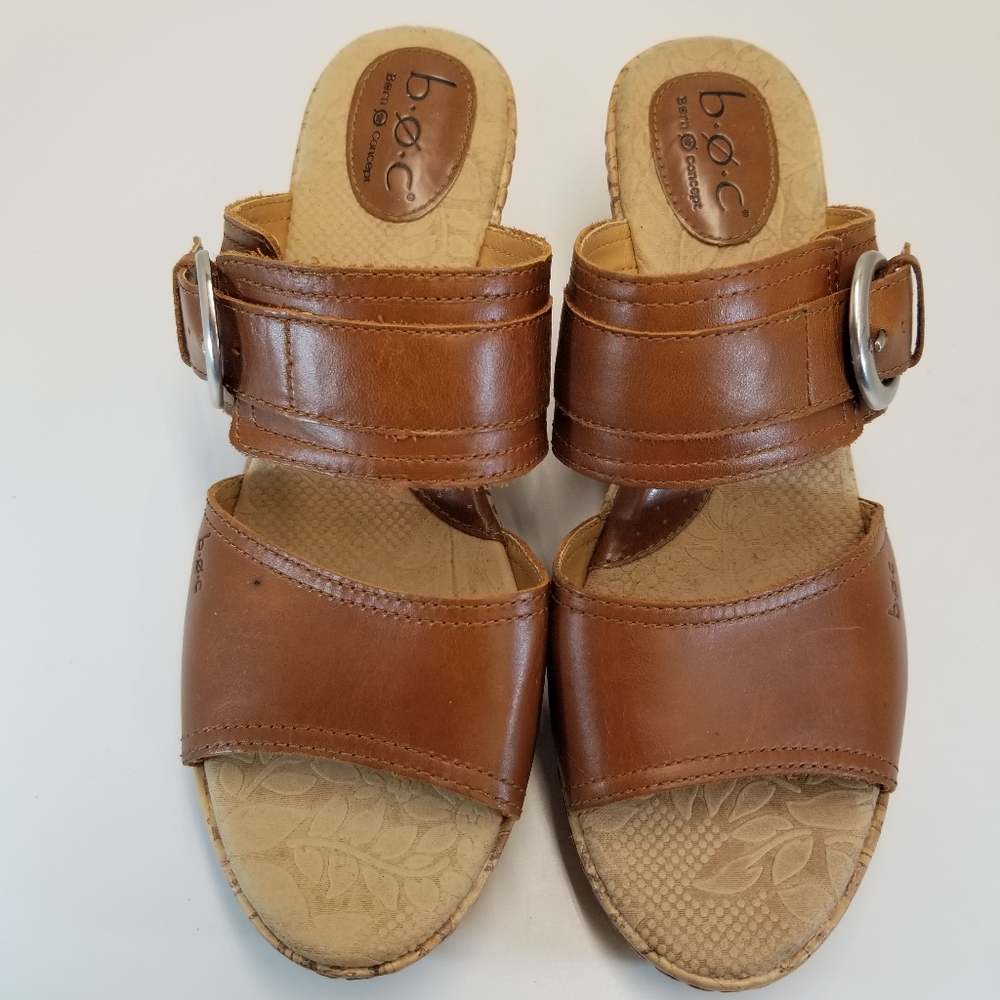 b.o.c Brown Leather Wedge Sandals